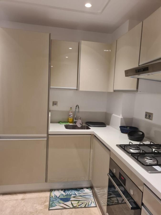 Emroud Apartamento