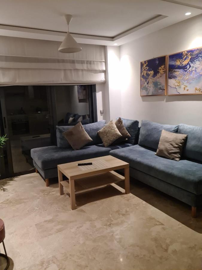 Emroud Apartamento